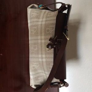 Authentic Dooney Bourke Hand bag